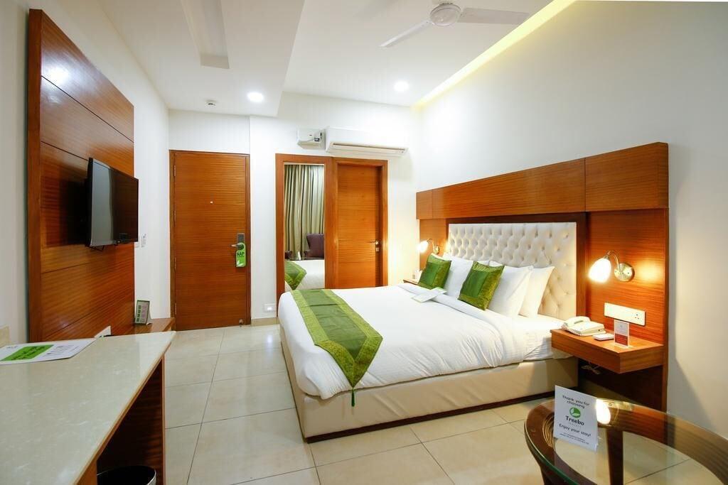 Mint Hotel Premia Chandigarh, Zirakpur Ngoại thất bức ảnh
