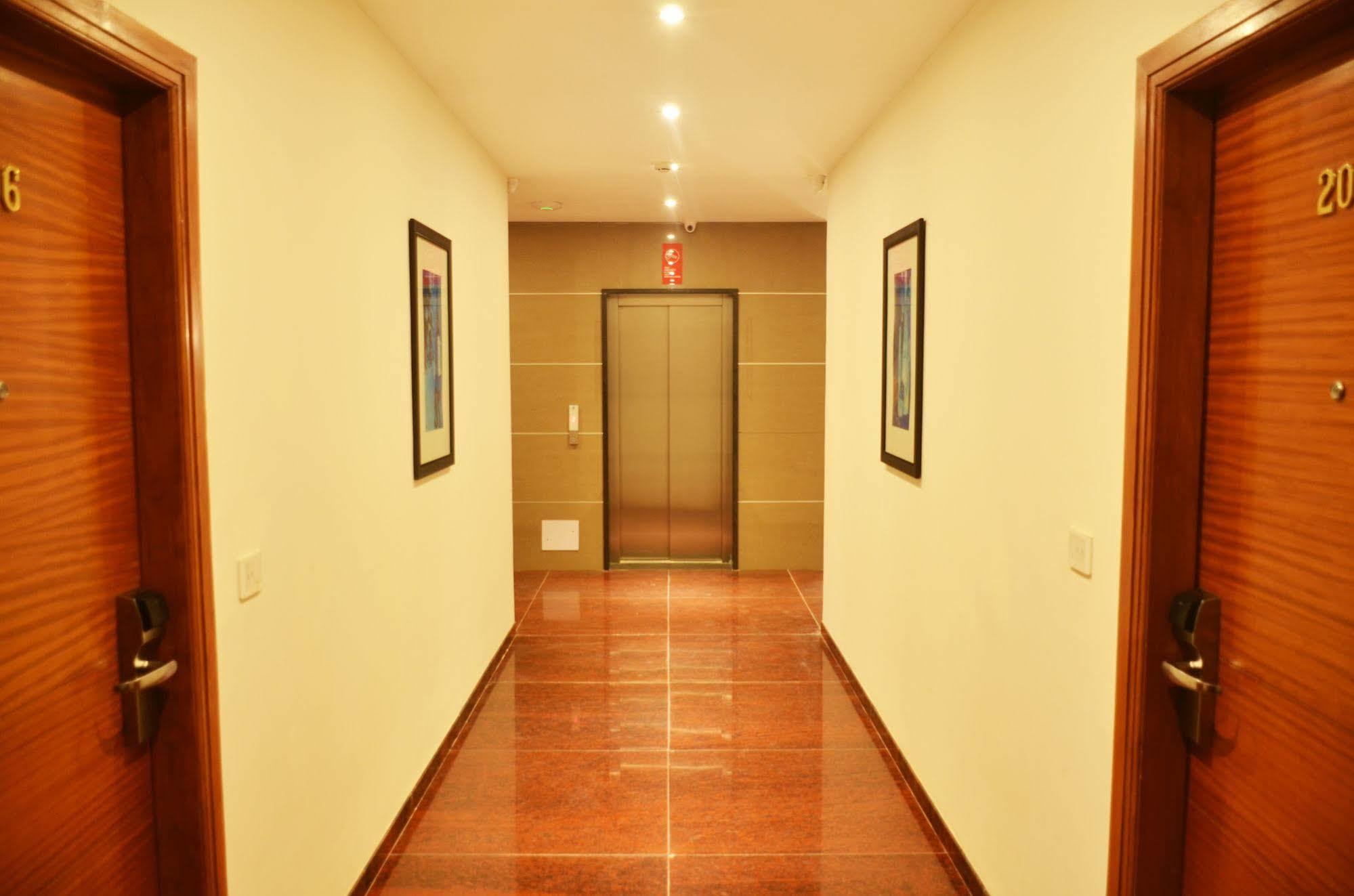 Mint Hotel Premia Chandigarh, Zirakpur Ngoại thất bức ảnh